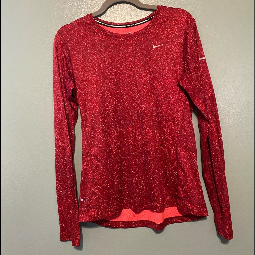 Nike running top
